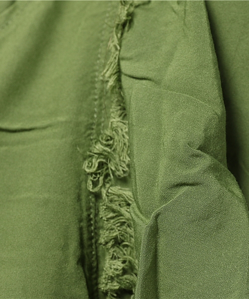 Kastane（カスタネ）の「【Kastane】フリンジプルオーバー（シャツ/ブラウス・レディース・オフホワイト/ネイビー/ピンク/グリーン/アイボリー/ブラック/キャメル・FREE）」の14枚目の写真