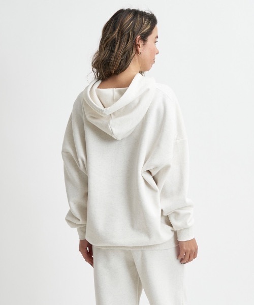 ROXY(ロキシー)の「JIVY HOODIE/ロキシー裏起毛オーバーサイズシルエットシンプルプルオーバーパーカー・フーディ(スウェット・レディース・ブラック/グリーン/グレー・SMALL/LARGE/MEDIUM/X-LARGE)」の7枚目の写真