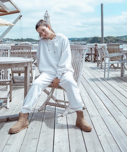 ROXY(ロキシー)の「JIVY HOODIE/ロキシー裏起毛オーバーサイズシルエットシンプルプルオーバーパーカー・フーディ(スウェット・レディース・ブラック/グリーン/グレー・SMALL/LARGE/MEDIUM/X-LARGE)」の17枚目の写真