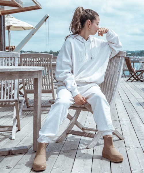 ROXY(ロキシー)の「JIVY HOODIE/ロキシー裏起毛オーバーサイズシルエットシンプルプルオーバーパーカー・フーディ(スウェット・レディース・ブラック/グリーン/グレー・SMALL/LARGE/MEDIUM/X-LARGE)」の15枚目の写真