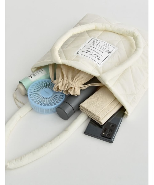 Re:EDIT（リエディ）の「パデットキルトトートバッグ（トートバッグ・レディース・ブラック/アイボリー・FREE）」の7枚目の写真