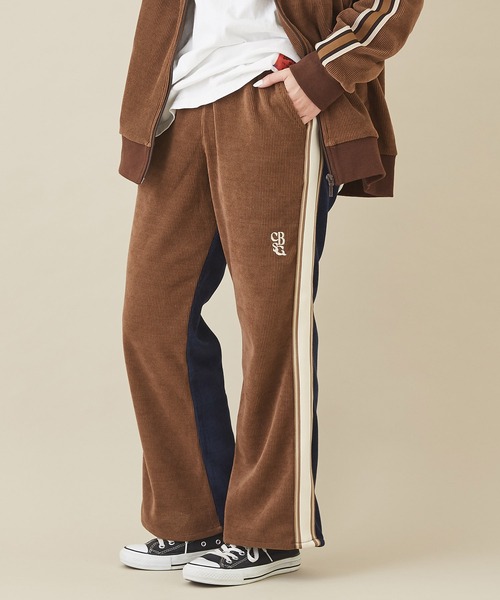 CUBE SUGAR（キューブシュガー）の「ピケストレッチトラックパンツ（その他パンツ・レディース・ベージュ/ネイビー/ブラウン/マルチ・M）」の4枚目の写真