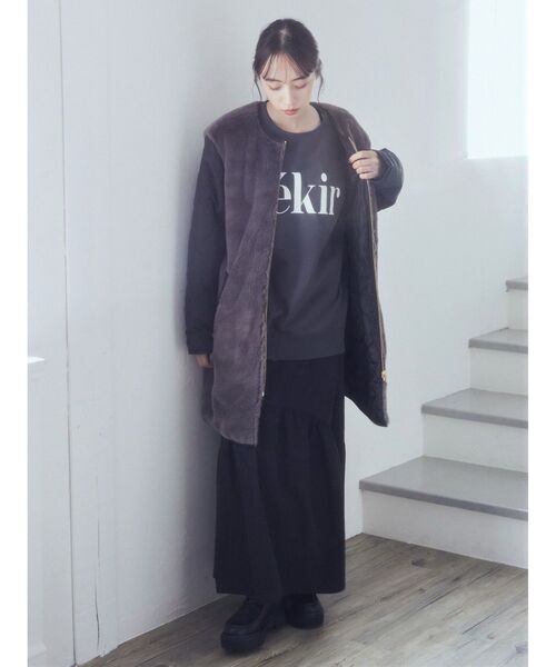 earth music&ecology(アースミュージックアンドエコロジー)の「ファー&キルティングリバーシブルコート(その他アウター・レディース・ブラック/アイボリー/ベージュ・M/L)」の5枚目の写真