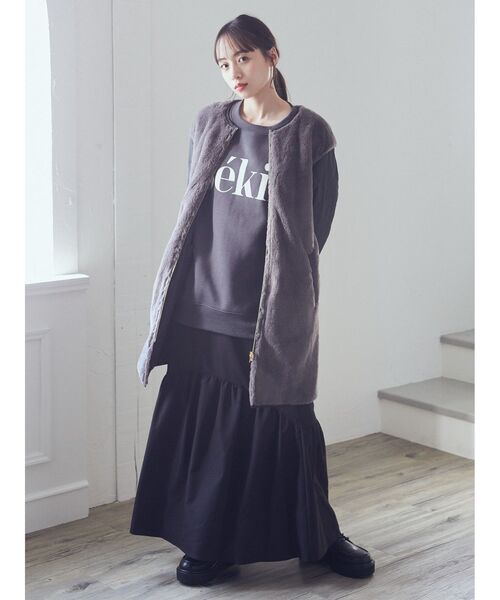 earth music&ecology(アースミュージックアンドエコロジー)の「ファー&キルティングリバーシブルコート(その他アウター・レディース・ブラック/アイボリー/ベージュ・M/L)」の9枚目の写真