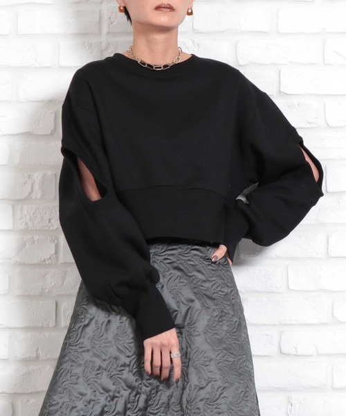 Settimissimo（セッティミッシモ）の「裏起毛 オープンスリーブ ショート丈 クルーネック プルオーバー（スウェット・レディース・ブラック/アイボリー・FREE）」の2枚目の写真