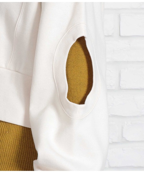 Settimissimo（セッティミッシモ）の「裏起毛 オープンスリーブ ショート丈 クルーネック プルオーバー（スウェット・レディース・ブラック/アイボリー・FREE）」の16枚目の写真