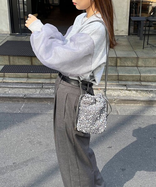 fredy emue（フレディエミュ）の「スパンコール巾着ショルダーバッグ（ショルダーバッグ・レディース・ブラック系その他4/ゴールド/シルバー・FREE）」の5枚目の写真