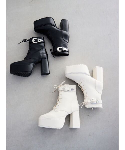 EVRIS（エヴリス）の「プラットフォームブーツ（ブーツ・レディース・ホワイト/ブラック・SMALL/MEDIUM/LARGE）」の18枚目の写真