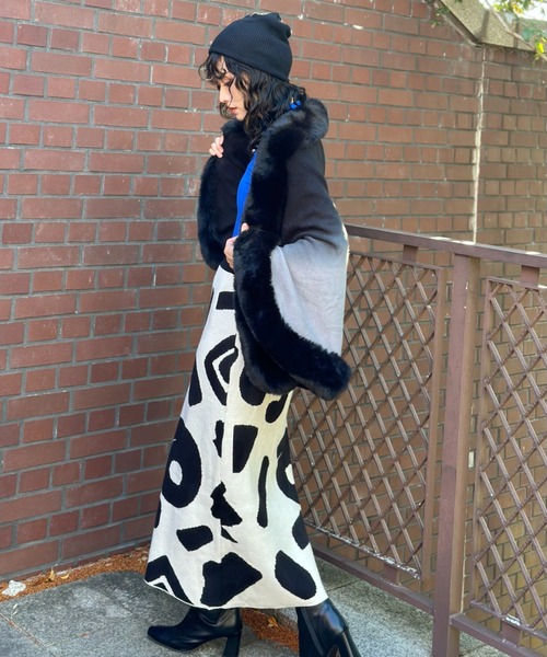 deux amour（ドゥーザムール）の「グラデーションフリルポンチョ（ポンチョ・レディース・グリーン/パープル/ブラウン/ブラック・FREE）」の13枚目の写真