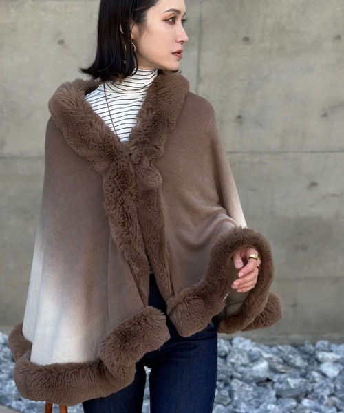 deux amour（ドゥーザムール）の「グラデーションフリルポンチョ（ポンチョ・レディース・グリーン/パープル/ブラウン/ブラック・FREE）」の16枚目の写真