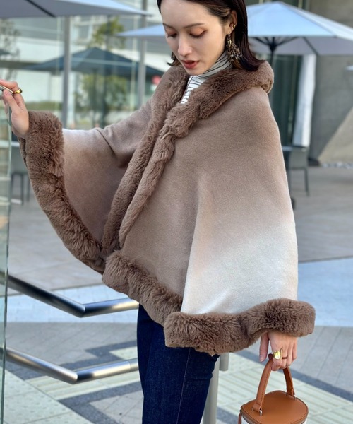 deux amour（ドゥーザムール）の「グラデーションフリルポンチョ（ポンチョ・レディース・グリーン/パープル/ブラウン/ブラック・FREE）」の18枚目の写真