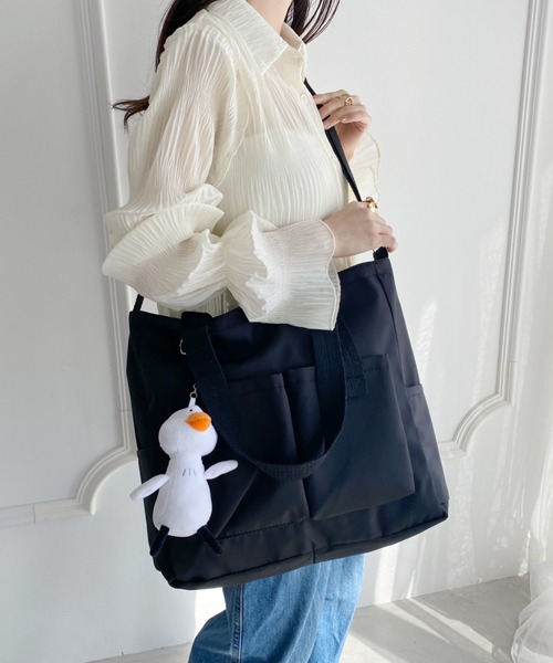 wears（ウェアーズ）の「【A4収納可】多収納２WAY無地トート,ショルダーバッグ（トートバッグ・レディース・ブラック/アイボリー/カーキ・FREE）」の20枚目の写真