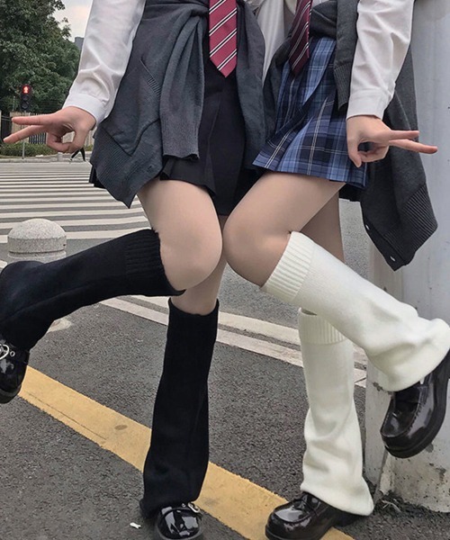 Miniministore(ミニミニストア)の「ブーツカットニットレッグウォーマーロング(レッグウォーマー・レディース・ブラック/ベージュ/ブラウン/オフホワイト/グレー・フリー)」の13枚目の写真