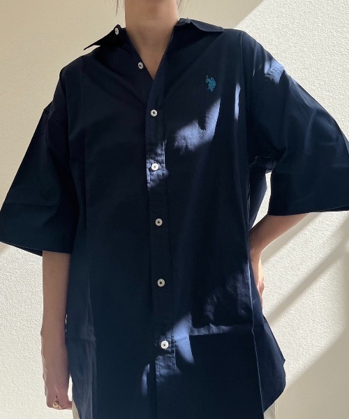 U.S. POLO ASSN.(ユーエスポロアッスン)の「U.S.POLO ASSN.半袖レギュラーカラーシャツ(シャツ/ブラウス・レディース・ホワイト/ネイビー/インディゴブルー/ホワイト×ネイビー/ブルー系その他・M/L)」の21枚目の写真