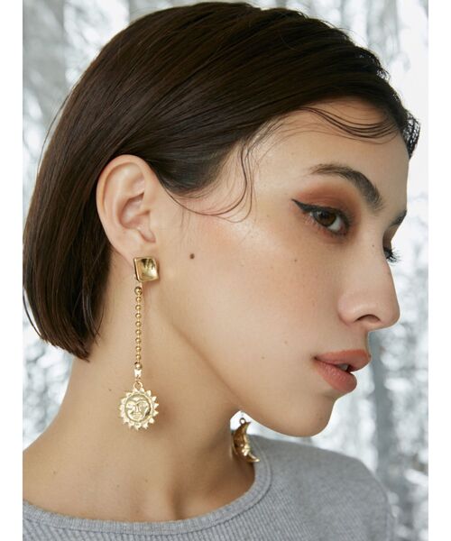 EVRIS（エヴリス）の「SUNNY MOTIF CHAINピアス（ピアス（両耳用）・レディース・ゴールド/シルバー・FREE）」の2枚目の写真