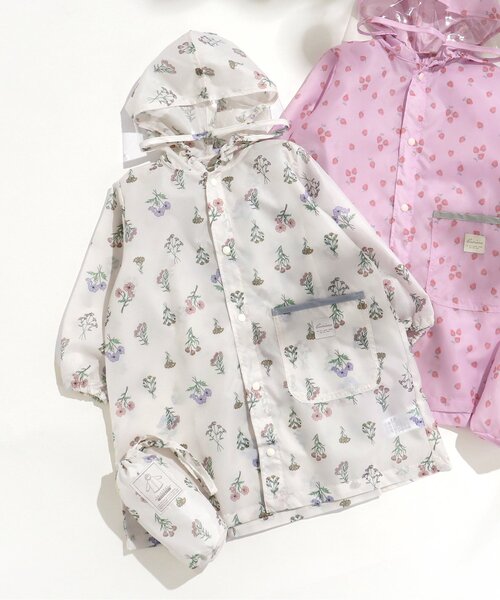 apres les cours(アプレレクール)の「GIRLSランドコート(花・いちご)(レインコート/ポンチョ・キッズ・ラベンダー/アイボリー・110/120/130/100)」の2枚目の写真