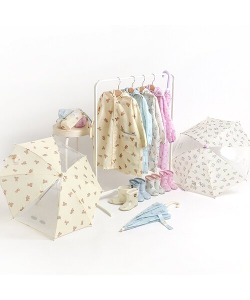 apres les cours(アプレレクール)の「GIRLSランドコート(花・いちご)(レインコート/ポンチョ・キッズ・ラベンダー/アイボリー・110/120/130/100)」の8枚目の写真