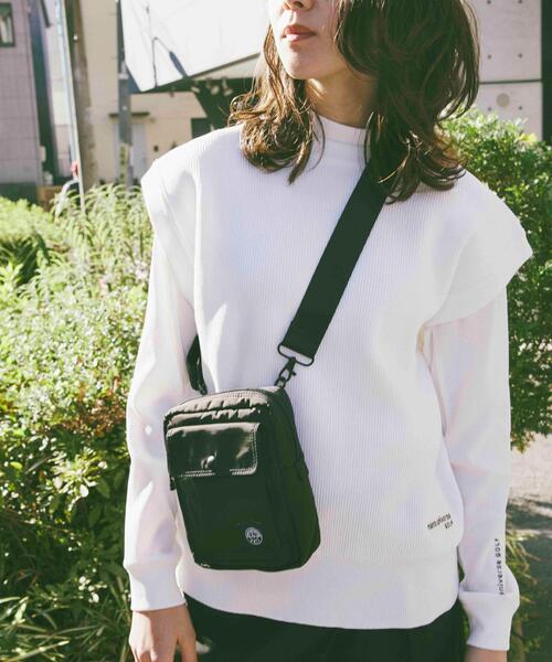 NANO universe(ナノユニバース)の「nano universe GOLF/ツイルサコッシュ(ショルダーバッグ・メンズ・グレー/ブラック・FREE)」の3枚目の写真