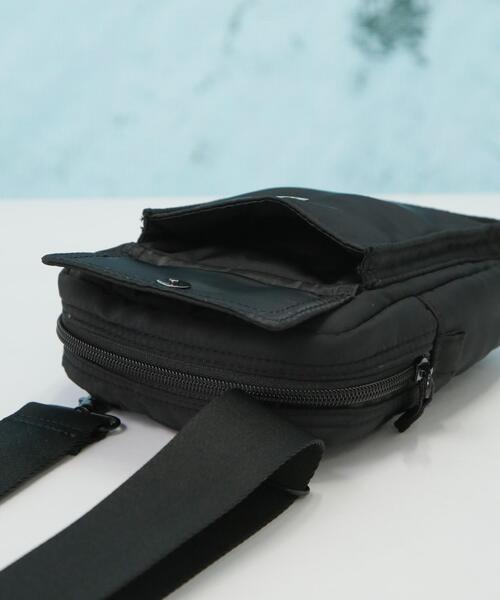 NANO universe(ナノユニバース)の「nano universe GOLF/ツイルサコッシュ(ショルダーバッグ・メンズ・グレー/ブラック・FREE)」の22枚目の写真