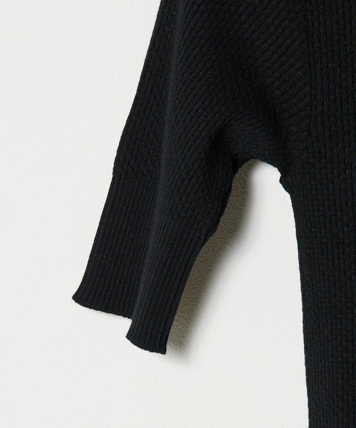 Adriana Kay（アドリアナケイ）の「Adriana Kay/アドリアナケイ 変形リブ 5分袖プルオーバー（Tシャツ/カットソー・レディース・グレー/ブラック/ホワイト/ピンク・FREE）」の7枚目の写真