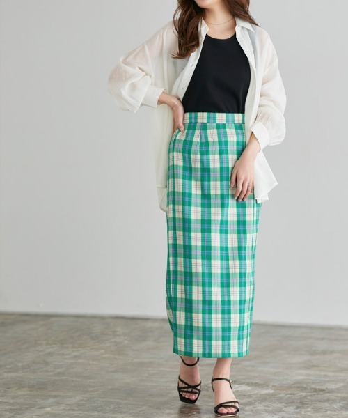 Pierrot(ピエロ)の「【ブラ紐隠し】クルーネックリブタンクトップ(タンクトップ・レディース・ブラック/ネイビー/オフホワイト/サンドベージュ/グレー系その他・M/L)」の18枚目の写真