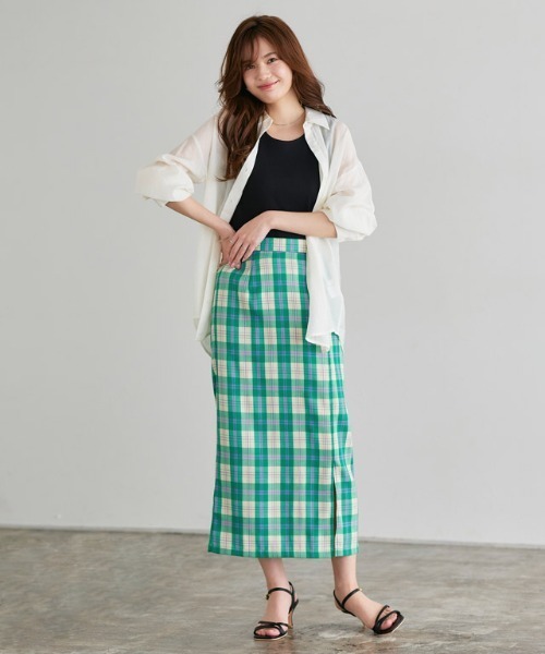 Pierrot(ピエロ)の「【ブラ紐隠し】クルーネックリブタンクトップ(タンクトップ・レディース・ブラック/ネイビー/オフホワイト/サンドベージュ/グレー系その他・M/L)」の16枚目の写真