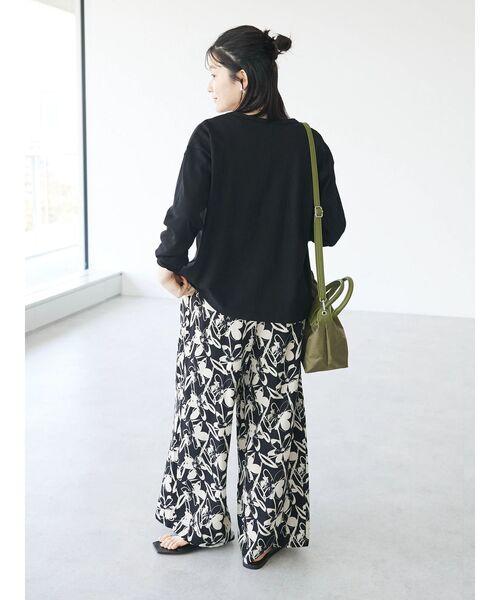 CRAFT STANDARD BOUTIQUE(クラフトスタンダードブティック)の「ヴィンテージ風天竺 パール釦クルーカーデL/S(カーディガン/ボレロ・レディース・オフホワイト/レッド/ブルー/グレー/ブラック・FREE)」の7枚目の写真