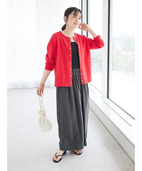 CRAFT STANDARD BOUTIQUE(クラフトスタンダードブティック)の「ヴィンテージ風天竺 パール釦クルーカーデL/S(カーディガン/ボレロ・レディース・オフホワイト/レッド/ブルー/グレー/ブラック・FREE)」の11枚目の写真
