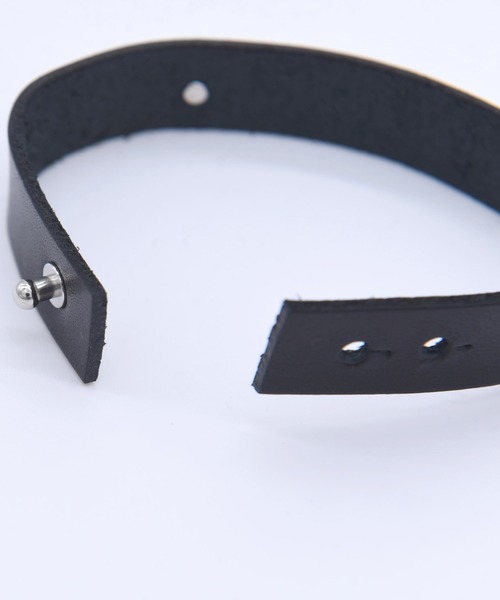 MILKBOY（ミルクボーイ）の「LEATHER リストバンド（バングル/リストバンド・レディース・A・FREE）」の4枚目の写真