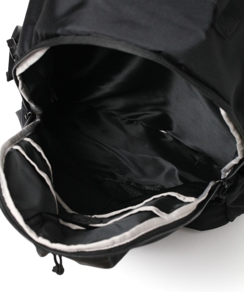 LAKOLE（ラコレ）の「カジュアルリュック / 991662（バックパック/リュック・メンズ・ブラック/ライトグレー・FREE）」の17枚目の写真