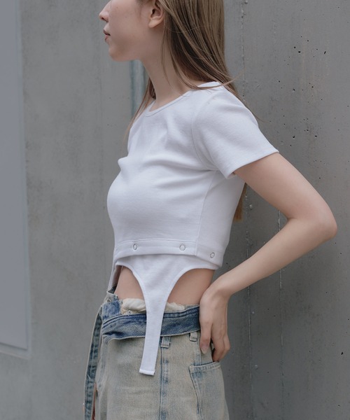 RAY CASSIN(レイカズン)の「アシメガーターTシャツ(Tシャツ/カットソー・レディース・ブラック/ブルー/ベージュ/ホワイト・FREE)」の5枚目の写真
