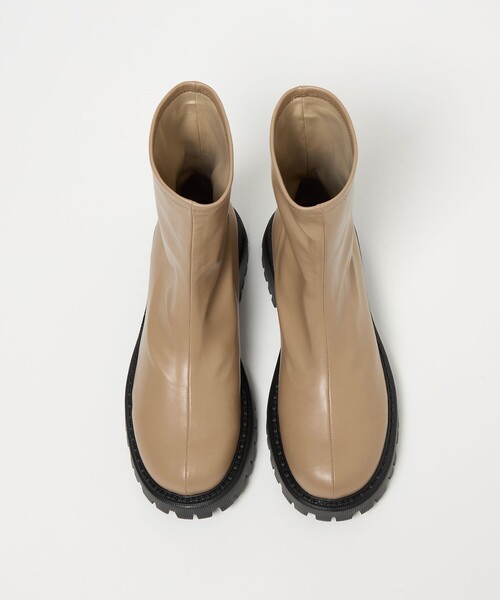 UNITED ARROWS（ユナイテッドアローズ）の「ストレッチ レインブーツ（レインシューズ・レディース・ブラック/オフホワイト/ベージュ/ダークブラウン・37/36/35/38）」の17枚目の写真