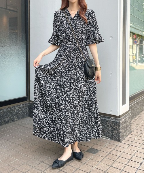 Futier land(フューティアランド)の「小花柄カシュクールワンピース(ワンピース・レディース・ホワイト/ブラック・LARGE/MEDIUM)」の22枚目の写真