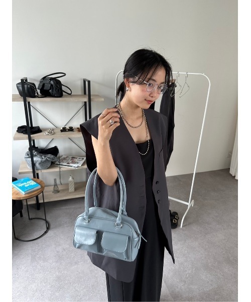 HANNE（アン）の「２ポケットフェイクレザーショルダーバッグ（ショルダーバッグ・レディース・ブルー/ブラック・FREE）」の12枚目の写真