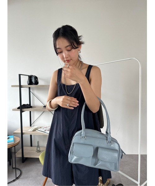 HANNE（アン）の「２ポケットフェイクレザーショルダーバッグ（ショルダーバッグ・レディース・ブルー/ブラック・FREE）」の22枚目の写真