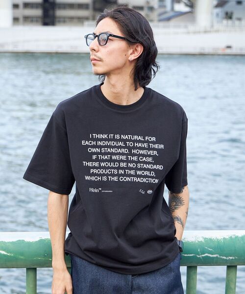 FFEIN（フェイン）の「FFEIN(フェイン) メッセージPT TEE（Tシャツ/カットソー・メンズ・ブルー/ブラック/ネイビー/ホワイト/チャコール・SMALL/MEDIUM/LARGE）」の12枚目の写真