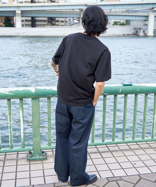 FFEIN（フェイン）の「FFEIN(フェイン) メッセージPT TEE（Tシャツ/カットソー・メンズ・ブルー/ブラック/ネイビー/ホワイト/チャコール・SMALL/MEDIUM/LARGE）」の17枚目の写真