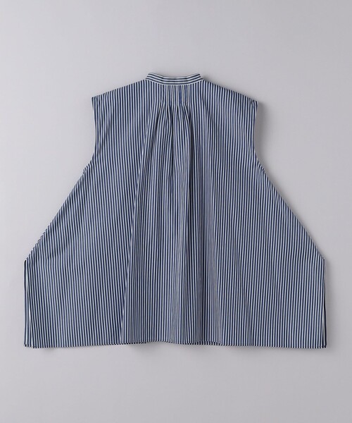 UNITED ARROWS（ユナイテッドアローズ）の「タックフレア ノースリーブ ブラウス（シャツ/ブラウス・レディース・その他7/ライトブルー/ホワイト・FREE）」の9枚目の写真