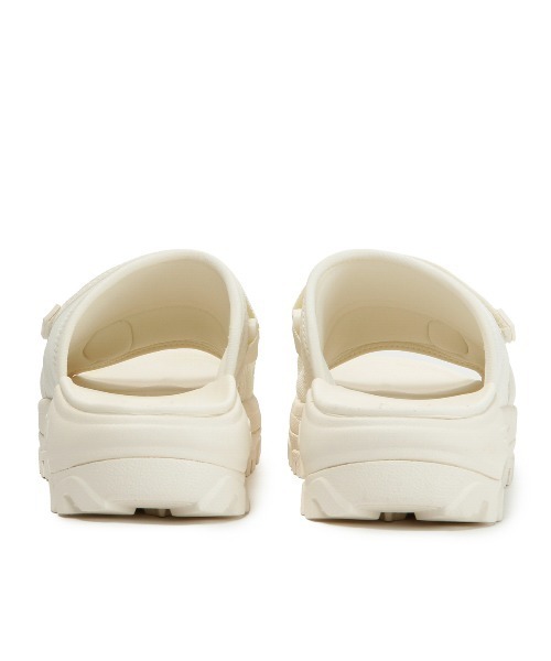 FILA(フィラ)の「FILA OUTDOOR SLIDE (フィラ アウトドアスライド)(サンダル・レディース・ベージュ・24cm/25cm/23cm)」の6枚目の写真