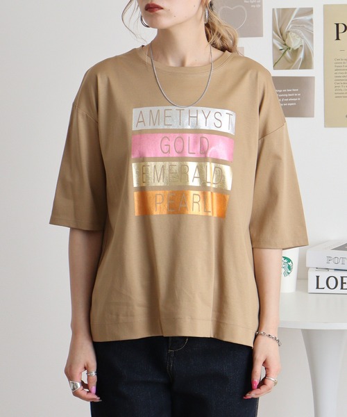 ブローディア BRODIAEA メタリック箔押しロゴ半袖スムースTシャツ （モカ） ブローディア BRODIAEA メタリック箔押しロゴ半袖スムースT
