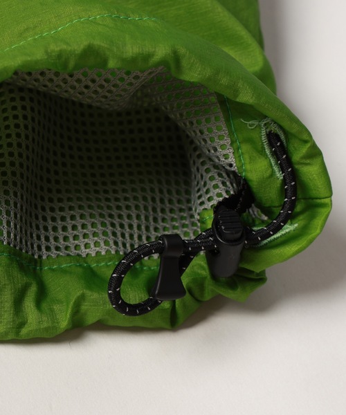 Jieda（ジエダ）の「NYLON STAND ZIP SHIRT（ブルゾン・メンズ・グレー/ブラック/グリーン・1/2）」の5枚目の写真