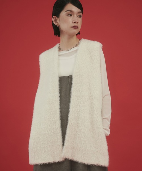 hunch（ハンチ）の「【WEB限定/別注】シャギーニット ベスト（ベスト・レディース・ダークグレー/モカ/オフホワイト・FREE）」の4枚目の写真