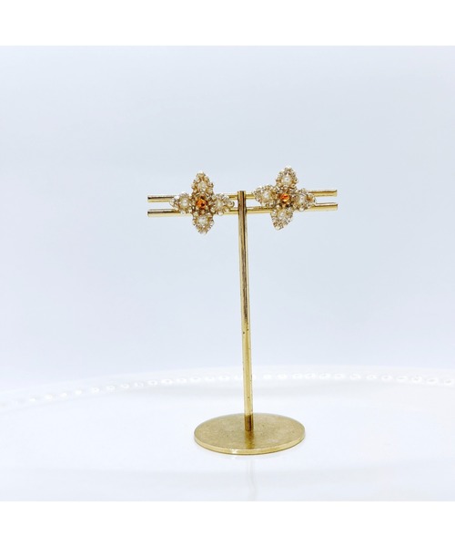 tone（トーン）の「【plumoon】ワンポイントフラワー尖った花弁(MA)（ピアス（両耳用）・レディース・オレンジ系その他・FREE）」の6枚目の写真