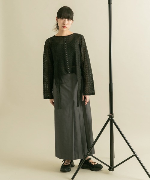 KBF（ケイビーエフ）の「フロントホックレースプルオーバー（Tシャツ/カットソー・レディース・ブラック/アイボリー・ONE）」の6枚目の写真