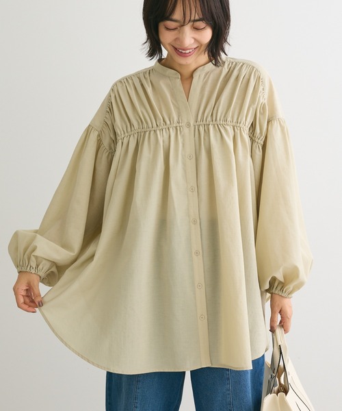 Green Parks(グリーンパークス)の「シャーリングボリュームチュニック(チュニック・レディース・アイボリー/オリーブ/チャコールグレー・FREE)」の1枚目の写真