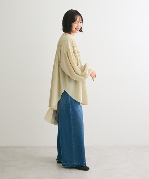 Green Parks(グリーンパークス)の「シャーリングボリュームチュニック(チュニック・レディース・アイボリー/オリーブ/チャコールグレー・FREE)」の13枚目の写真