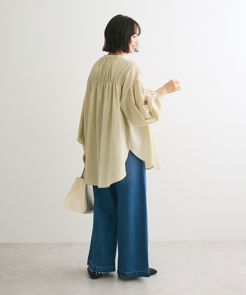 Green Parks(グリーンパークス)の「シャーリングボリュームチュニック(チュニック・レディース・アイボリー/オリーブ/チャコールグレー・FREE)」の14枚目の写真