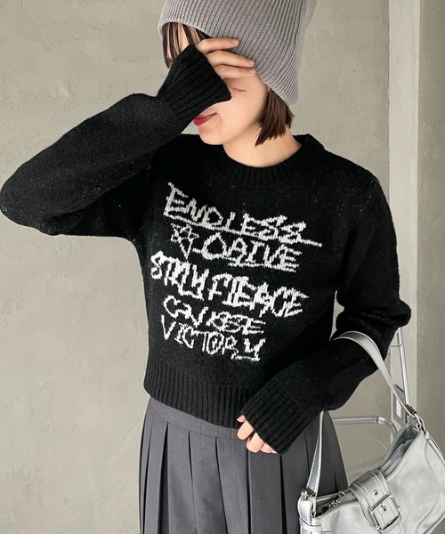 WEGO（ウィゴー）の「WEGO/フラッフィーグラフィックちびニット（ニット/セーター・レディース・ブラック/オフホワイト/杢グレー/ブラック系その他/その他4/アイボリー/その他1/その他2/その他3・FREE）」の5枚目の写真