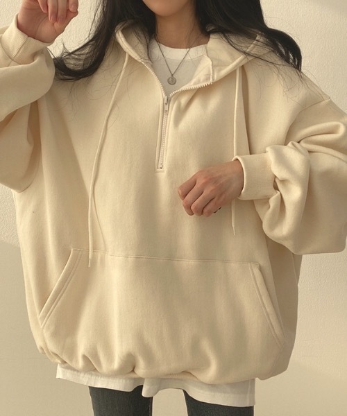 Teem Store(チームストア)の「ハーフジップBIGシルエットパーカー(裏起毛)(スウェット・レディース・イエロー/ブラウン/グレー/アイボリー・L/M)」の8枚目の写真