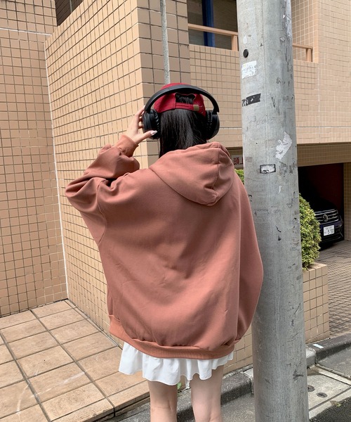 Teem Store(チームストア)の「ハーフジップBIGシルエットパーカー(裏起毛)(スウェット・レディース・イエロー/ブラウン/グレー/アイボリー・L/M)」の19枚目の写真